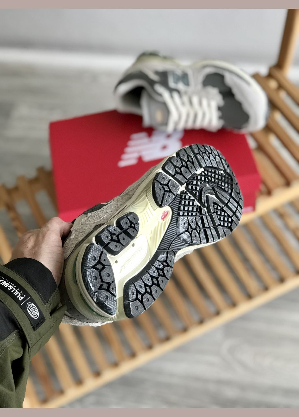 Сірі всесезон кросівки чоловічі і жіночі new balance 2002r grey \ нью беланс 2002 сірі No Brand