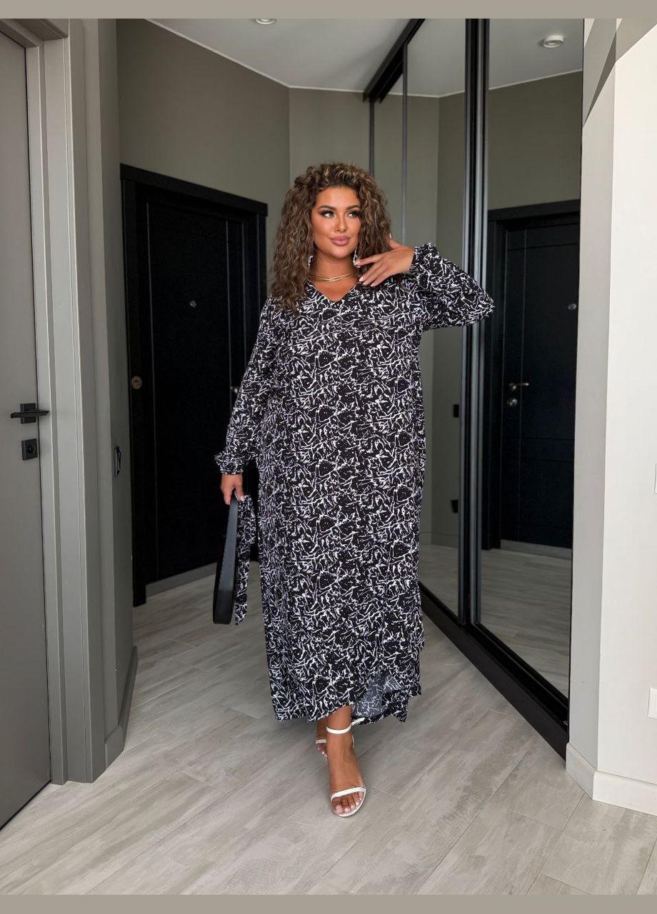 Чорна легка сукня міді чорного кольору 33799 а-силует Fashion з квітковим принтом