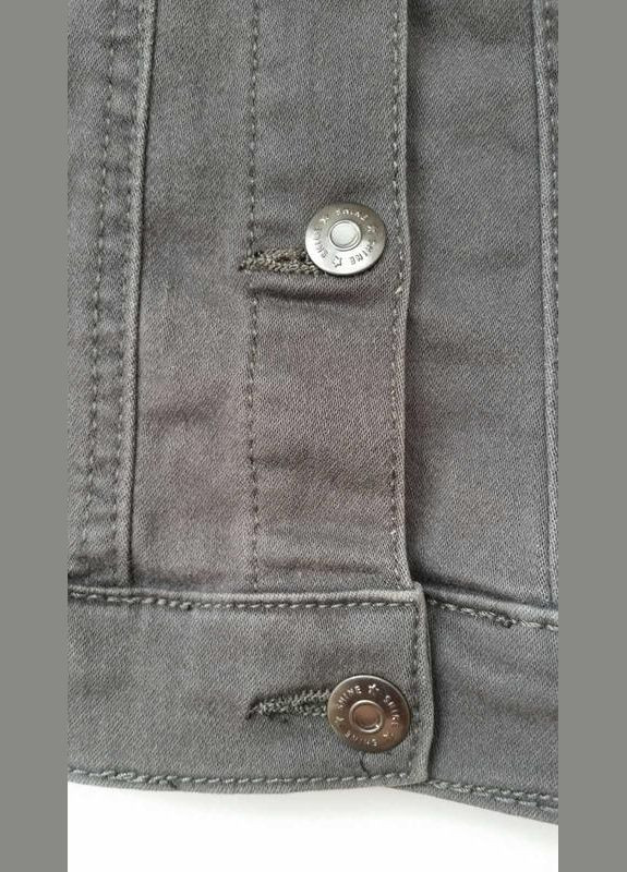 Сіра демісезонна джинсова куртка на кнопках для дівчинки 328912 сірий Lupilu