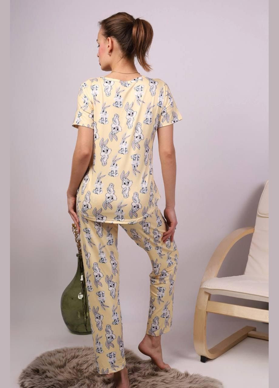 Желтая всесезон пижама женская желтого цвета футболка + брюки No Brand Жіночі піжами