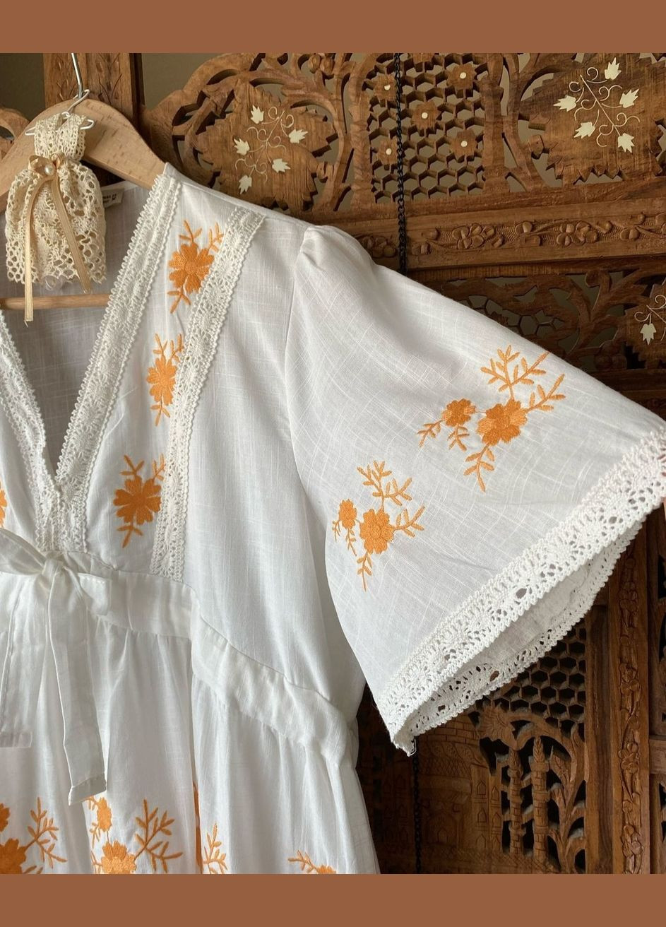 Біла літня бавовняна сукня вишиванка з помаранчевою вишивкою You Best (296560464)