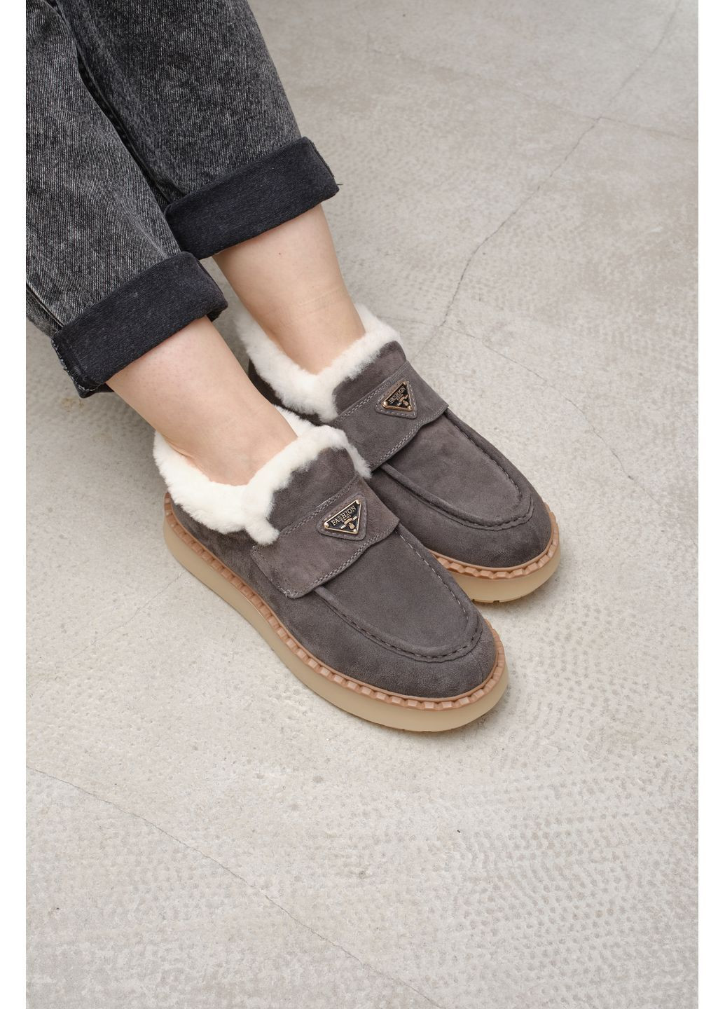 Hengji Женские зимние лоферы из натуральной тёмно-серой замши с мехом внутри, удобная тёплая обувь на каждый день лоферы темно-серый з натуральная замша, китай — зима (363058316)