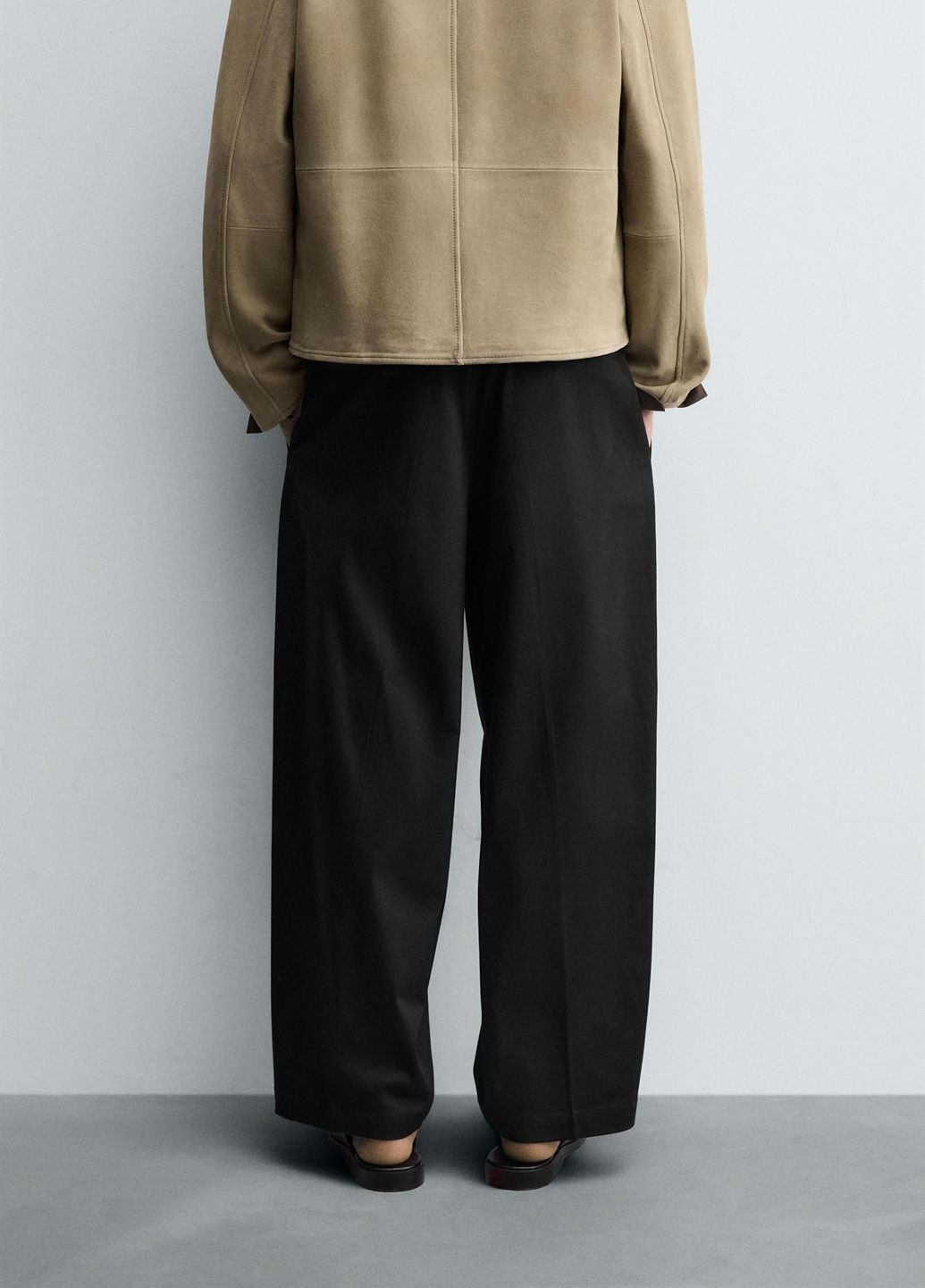 Черные повседневный демисезонные брюки Zara