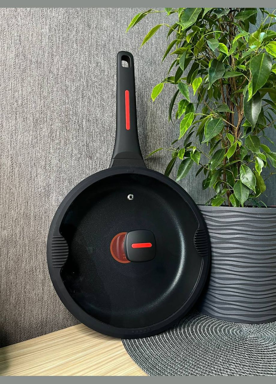 Литая антипригарная сковорода MG-1170 с индикатором нагрева 24см Magio (330828966)