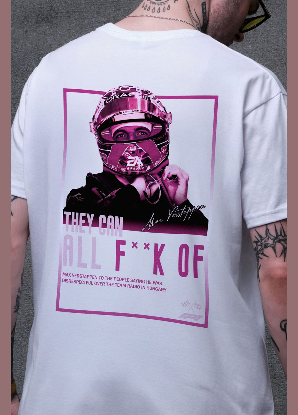 Белая мужская оверсайз футболка с принтом verstappen с длинным рукавом Without