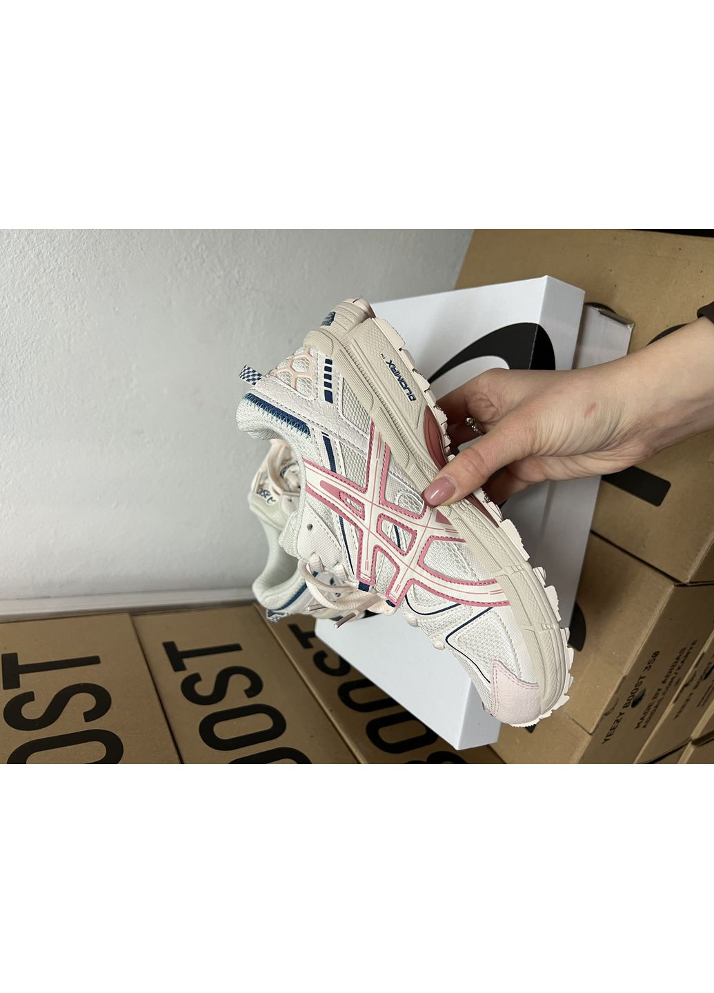 Светло-розовые всесезонные кроссовки gel-kahana 8 white/pink Asics
