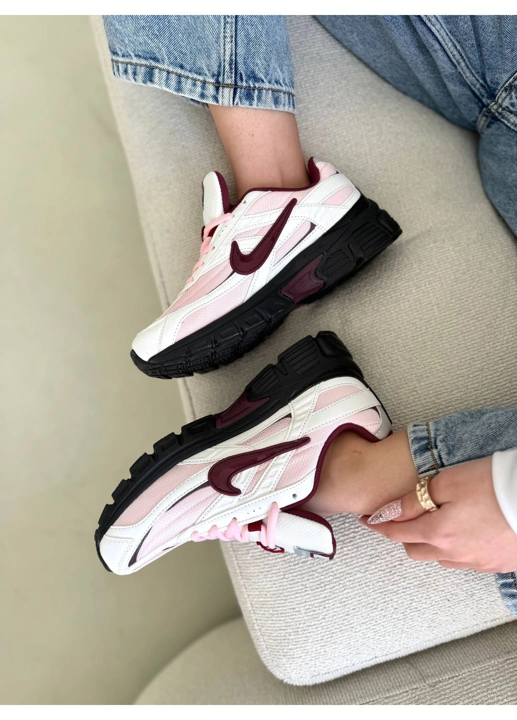 Білі літні кросівки nike initiator white black burgundy найк інітіатор No Brand