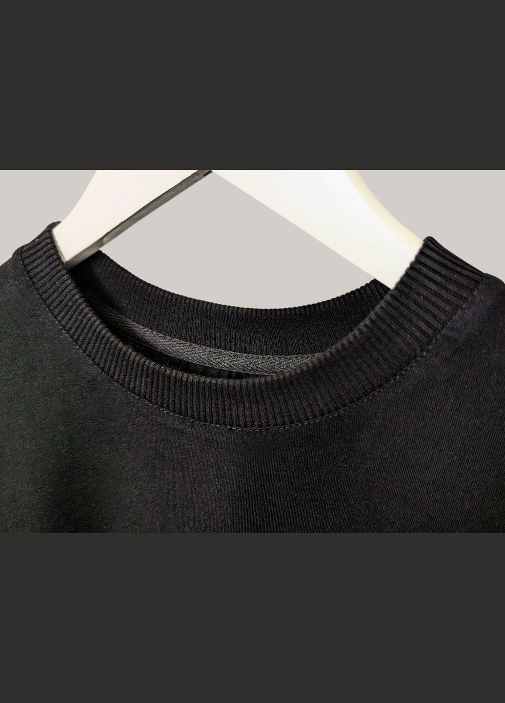 Чорна чоловіча чорна футболка. 100% бавовна. кулір компакт-пеньє з коротким рукавом No Brand