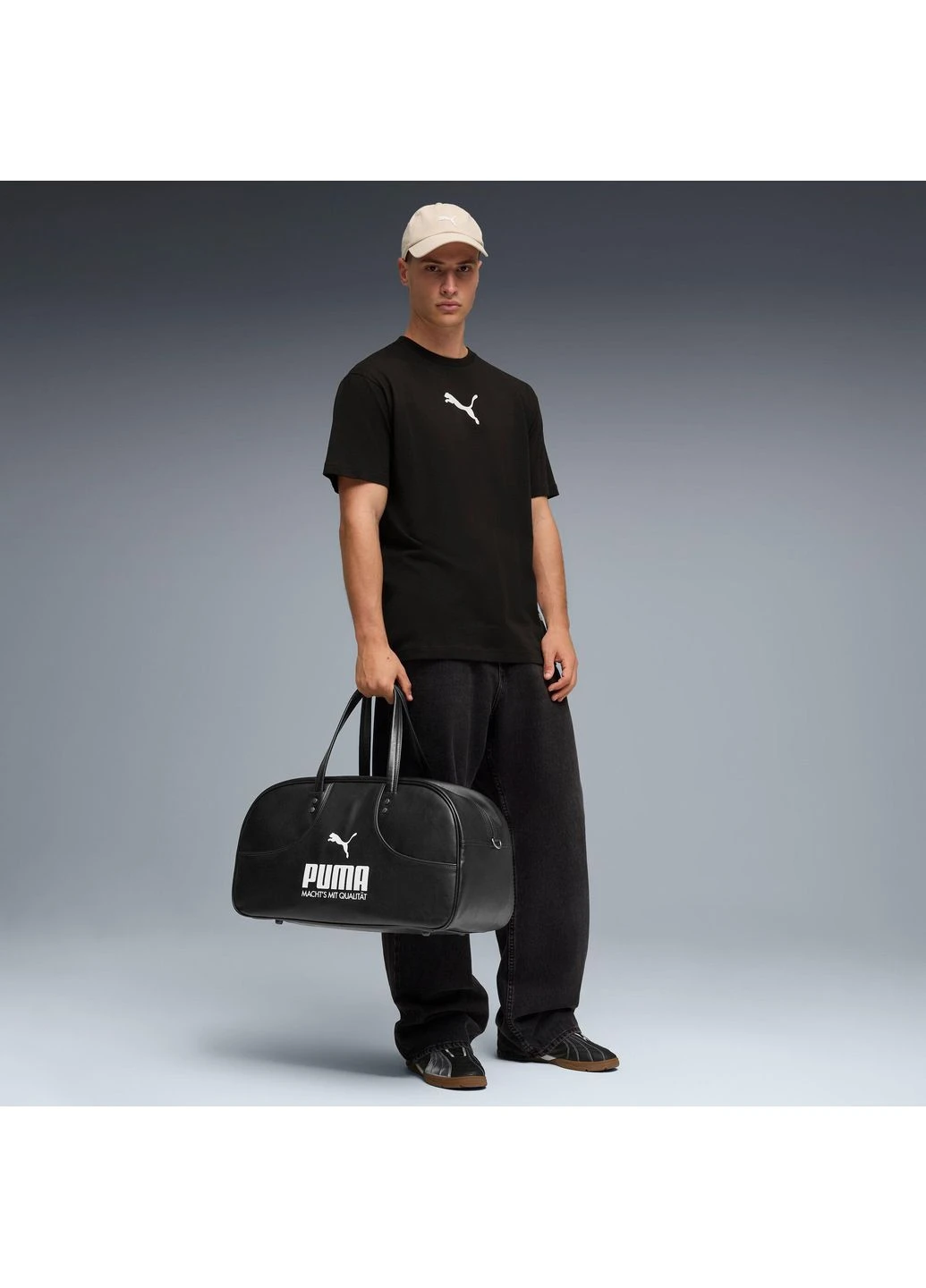Черная футболка sport graphic black 692169-01 Puma