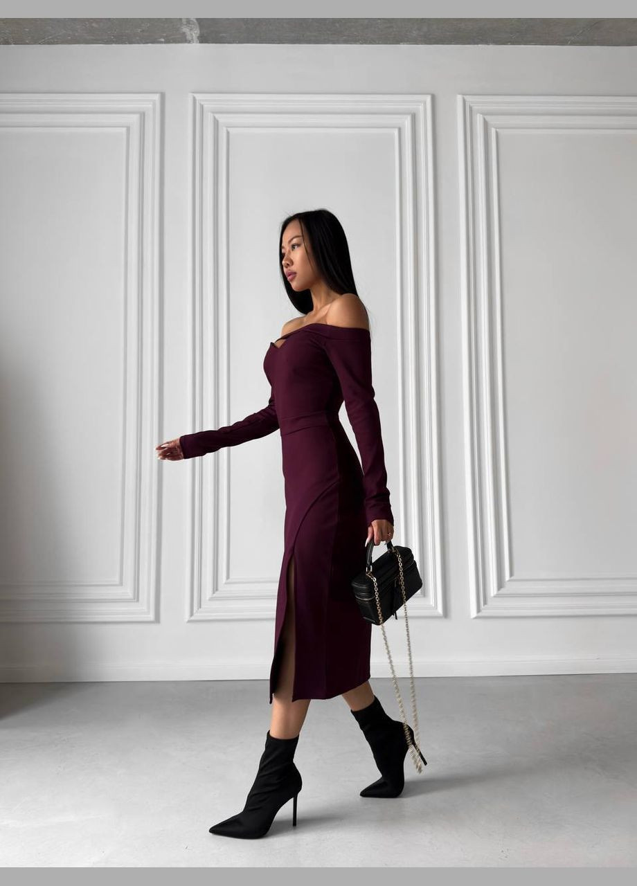 Бордовое праздничный, вечернее платье с эффектом утяжки с открытыми плечами, футляр Garna однотонное