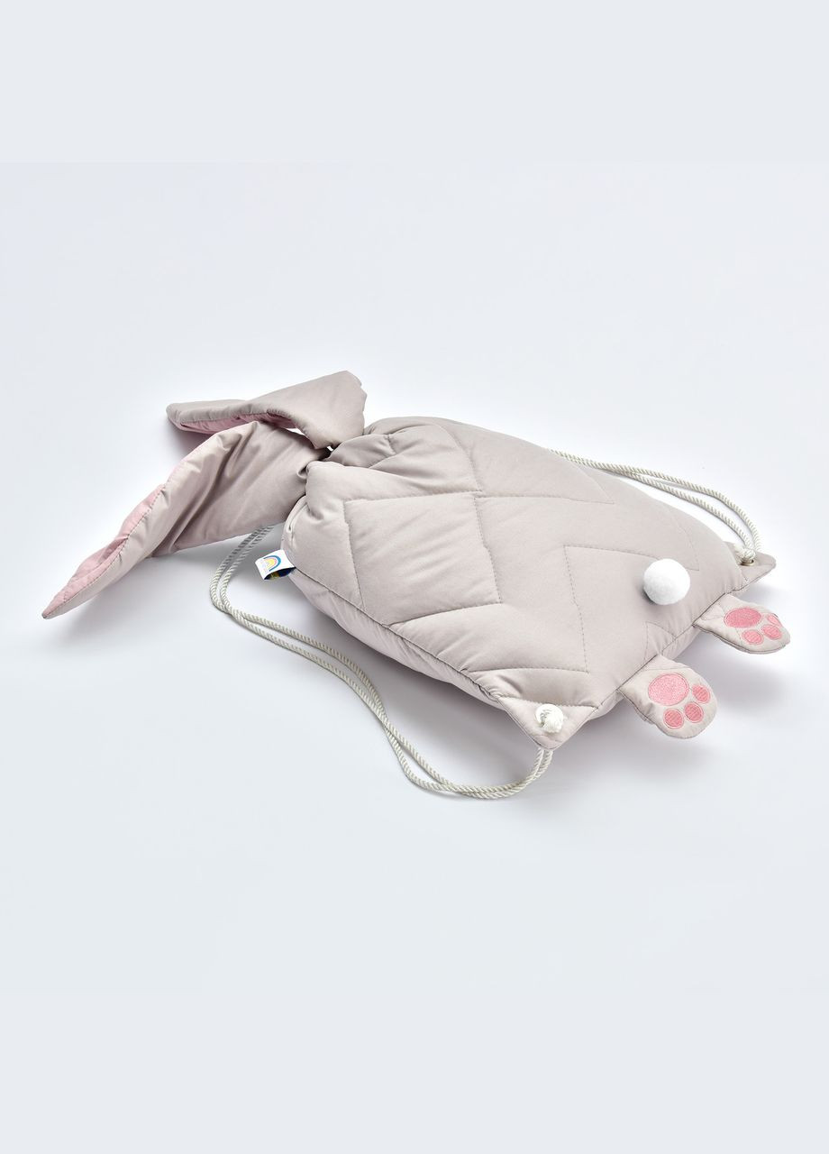 Рюкзак Зайчик - игрушка и практичный рюкзачок для детей PAPAELLA 32x37 см серый/пудра IDEIA (337097457)