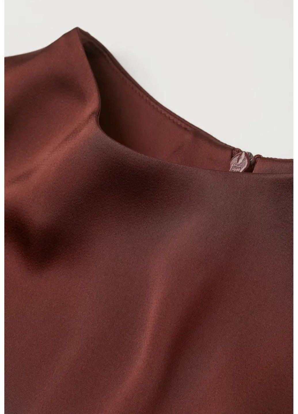 Коричневое повседневный женское атласное платье н&м (56717) s коричневое H&M