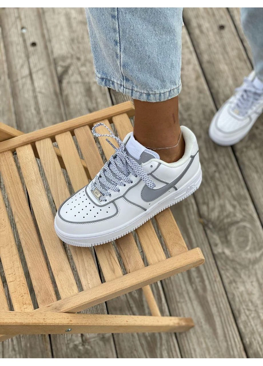 КРОССОВКИ ЖЕНСКИЕ NIKE AIR FORCE 1 WHITE REFLECTIVE 3 НАЙК АИР ФОРС 1 БЕЛЫЕ No Brand белые демисезоны (391063512)