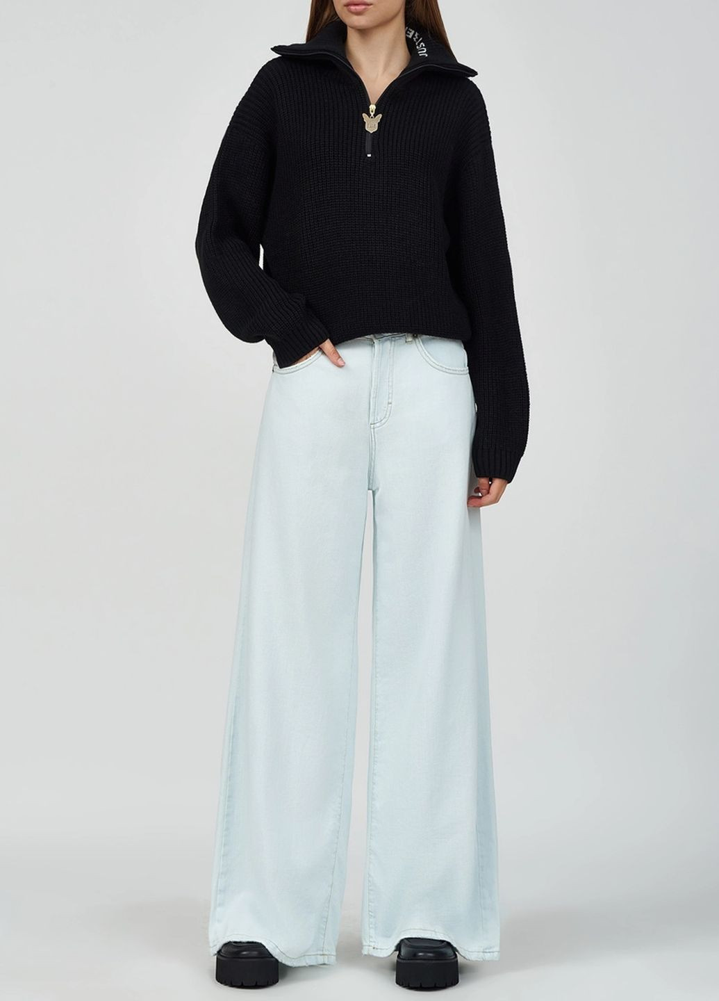 Черный зимний свитер J.B4 (Just Before)