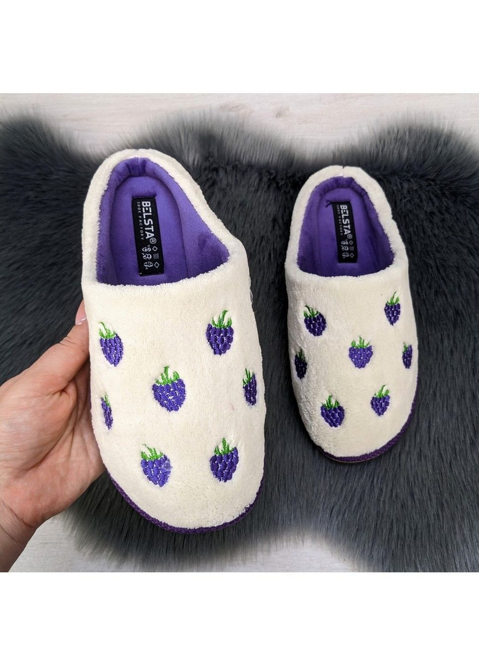 Тапочки жіночі кімнатні білі з фіолетовим махровим. Белста (303677901)