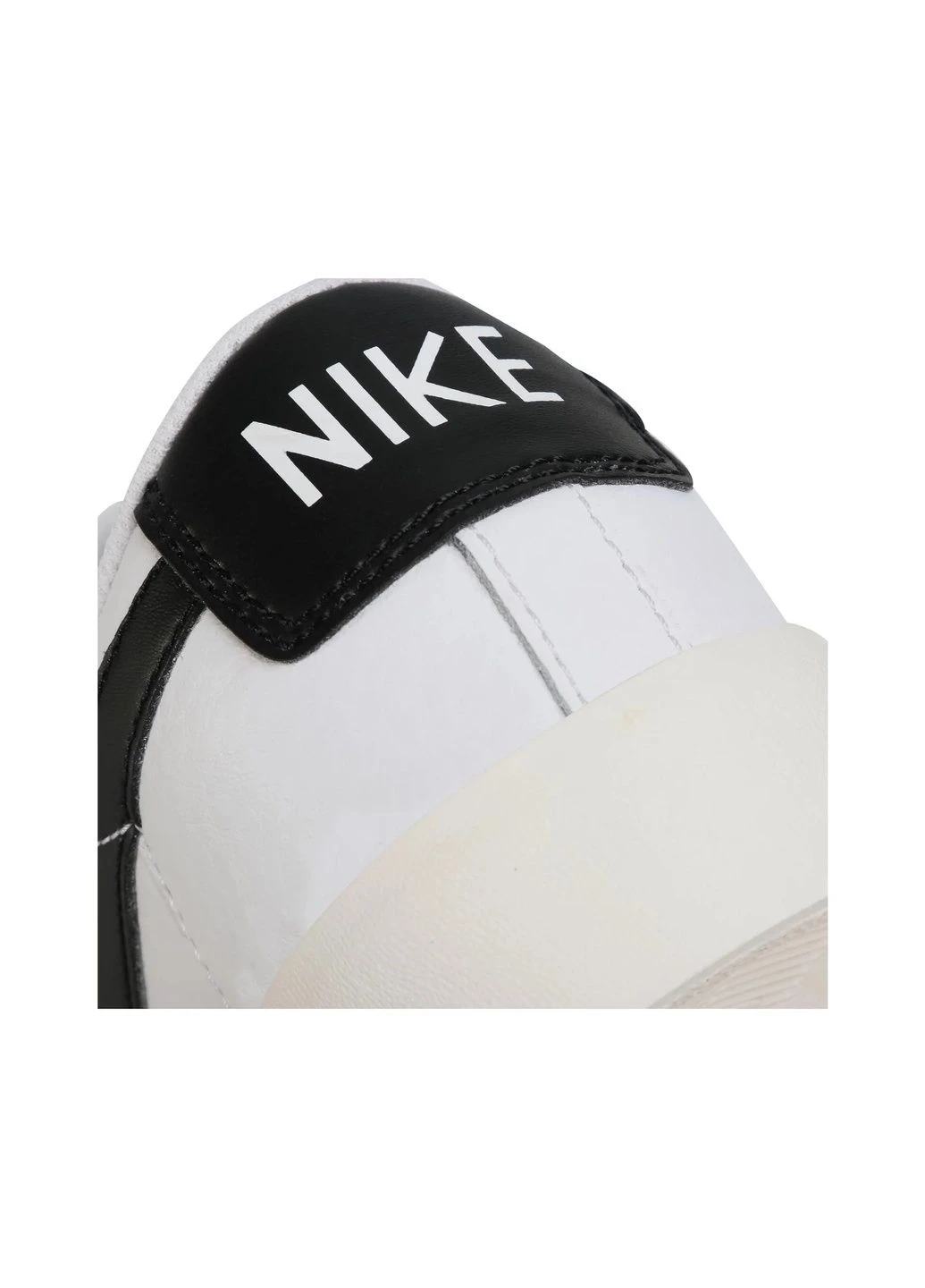 Белые кроссовки мужские blazer low leather white Nike