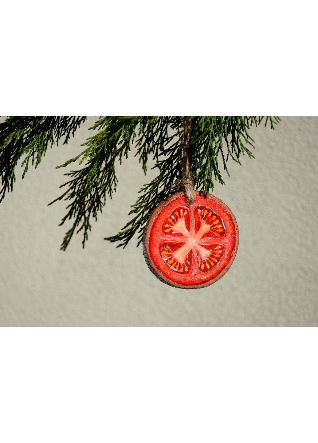 Дерев'яна підвіска - сувенір "Помідор" Lucy Kozyra (364237005)