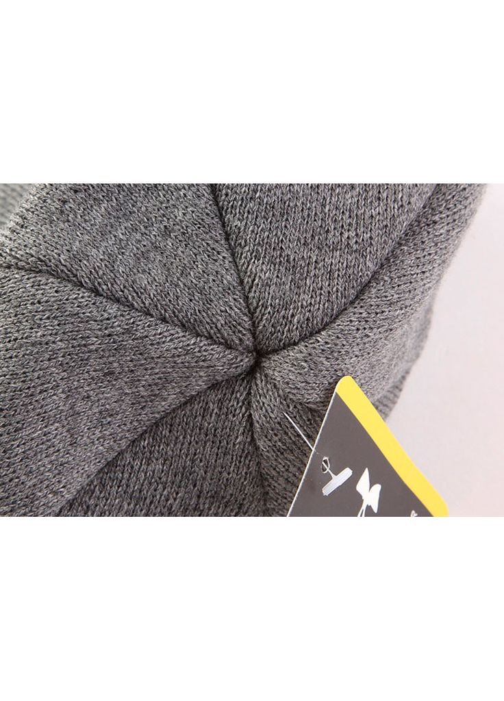 Стильна спортивна шапка No Brand (366569232)