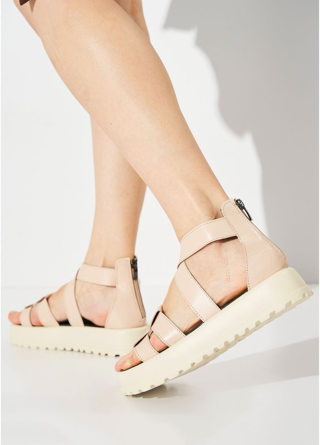 Легкі босоніжки з натуральної шкіри InFashion Босоніжки (362377051)