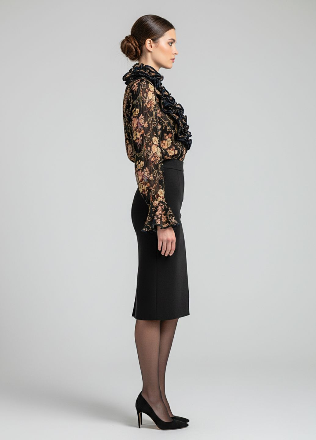 Синіти жіноча шифонова блуза з баскою синій Lowett