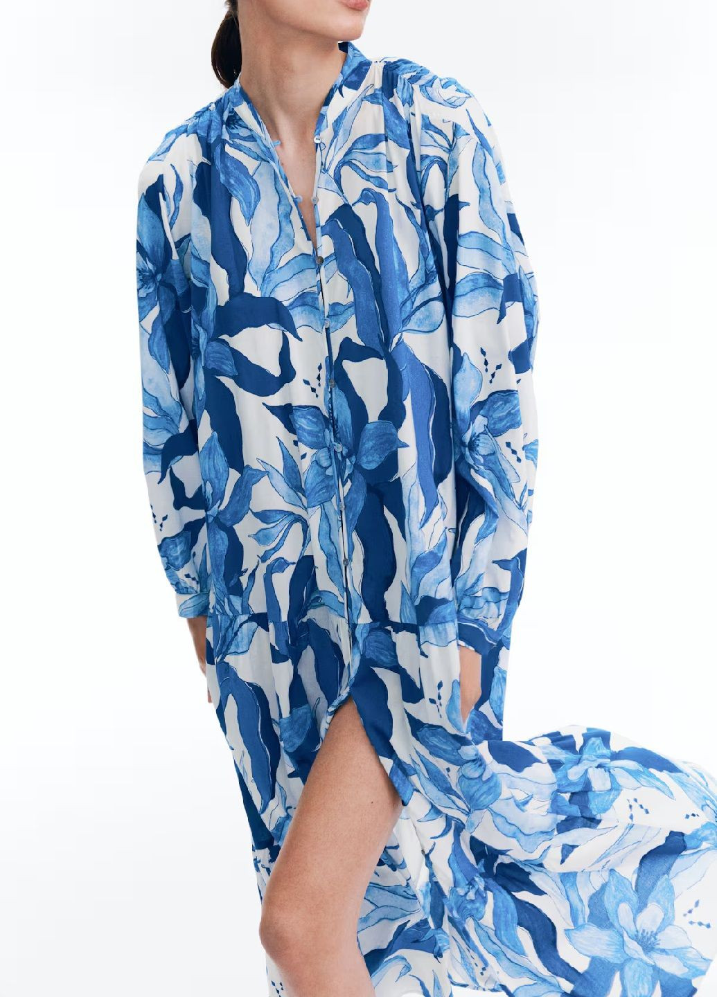 Белое кэжуал платье H&M с цветочным принтом