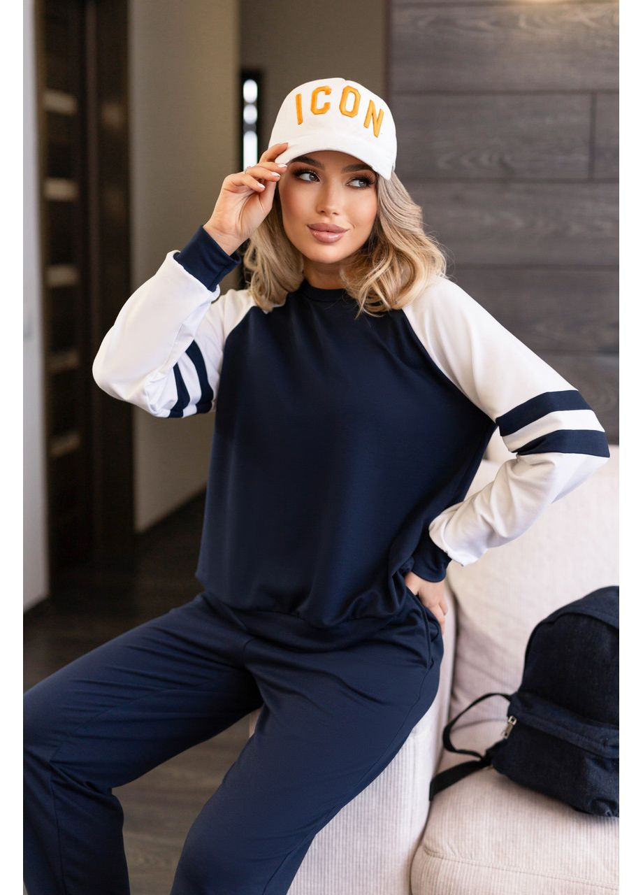 Прогулянковий костюм у спортивному стилі Fashion (360769409)