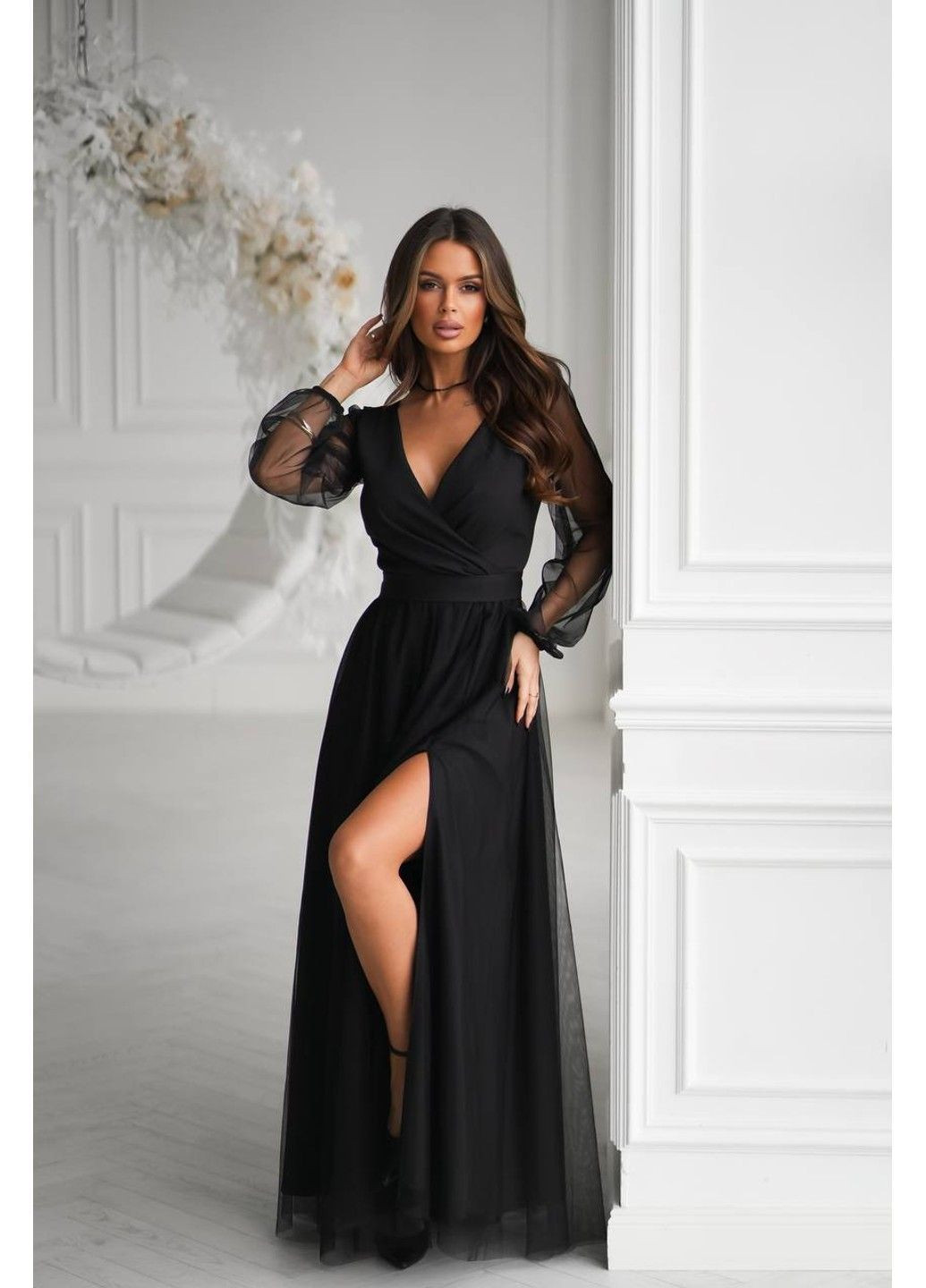 Чорна витончена довга сукня з м’якою сіткою та високим розрізом на нозі чорний No Brand