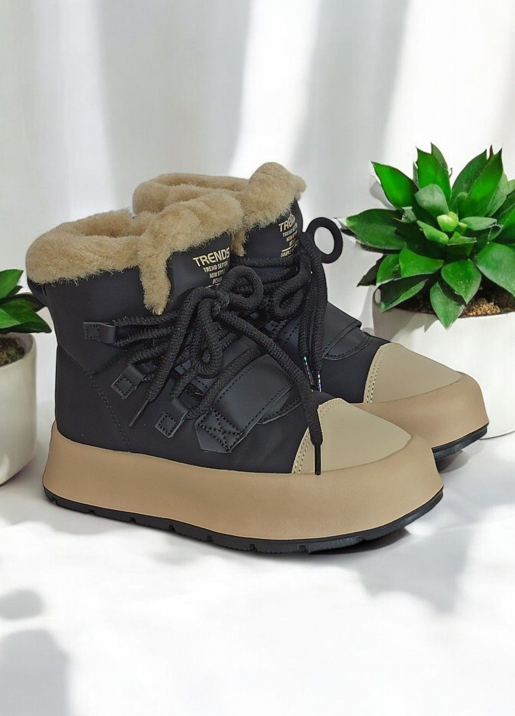 Зимові черевики хайтопи утеплені на овчині для дівчинки підлітка на липучках ТОМ М 11345В чорні Tom.M (303355817)