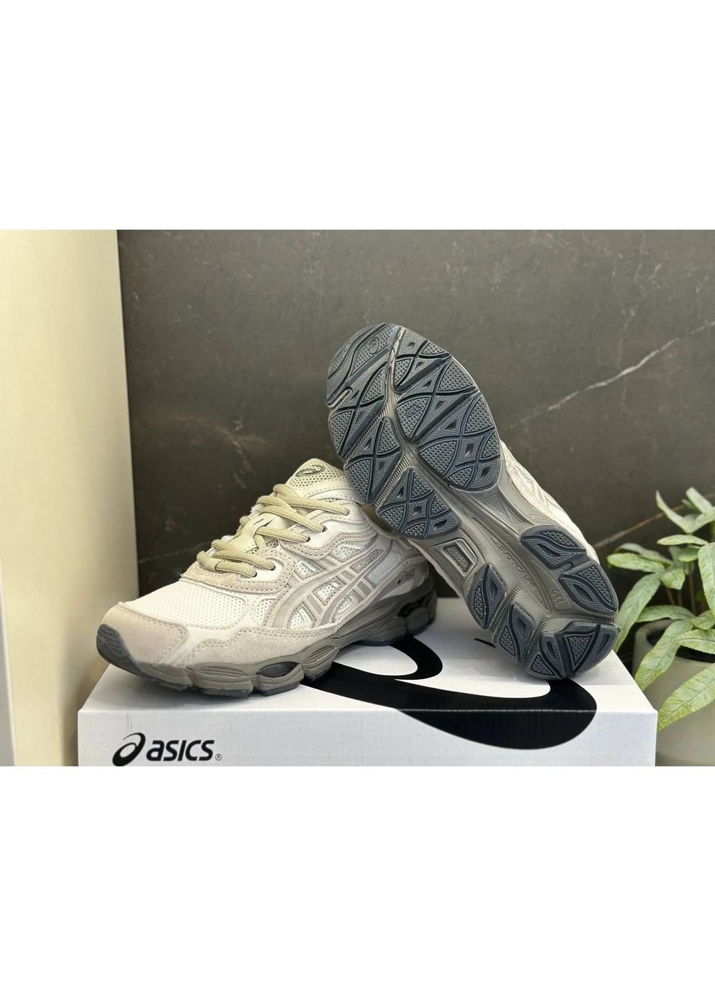Бежеві кросівки чоловічі asics gel-nyc cream putty асікс гель нюк бежеві демісезон No Brand