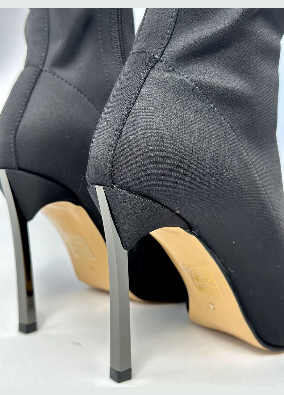 Черные демисезонная эффектные женские ботильйоны No Brand