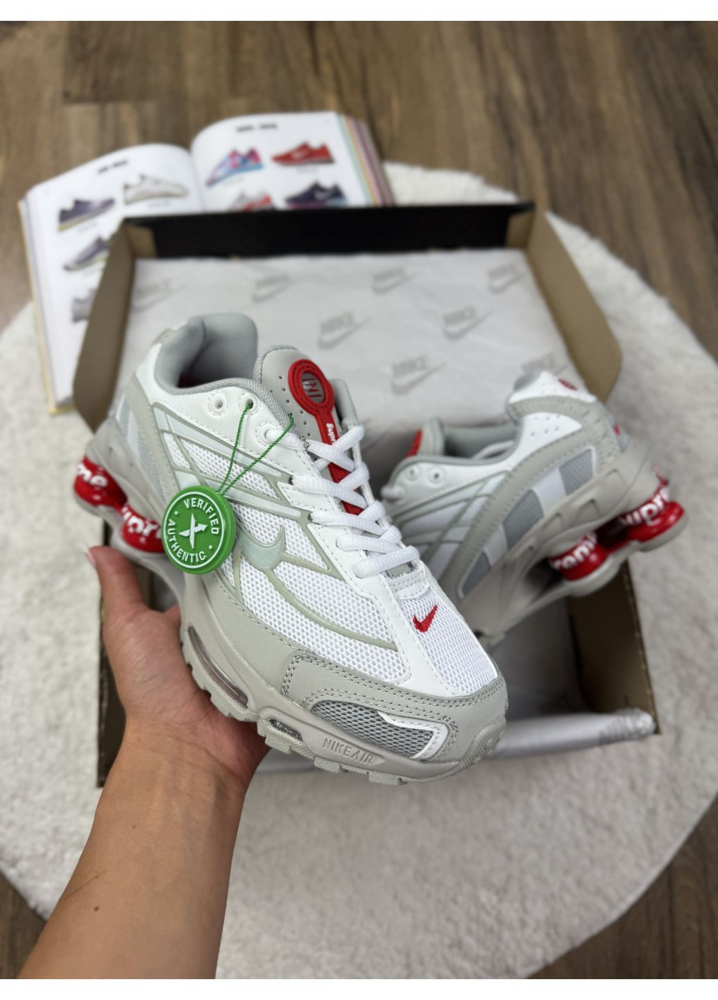КРОССОВКИ ЖЕНСКИЕ NIKE SHOX RIDE 2 SUPREME WHITE RED НАЙК ШОКС No Brand белые демисезоны (369393804)