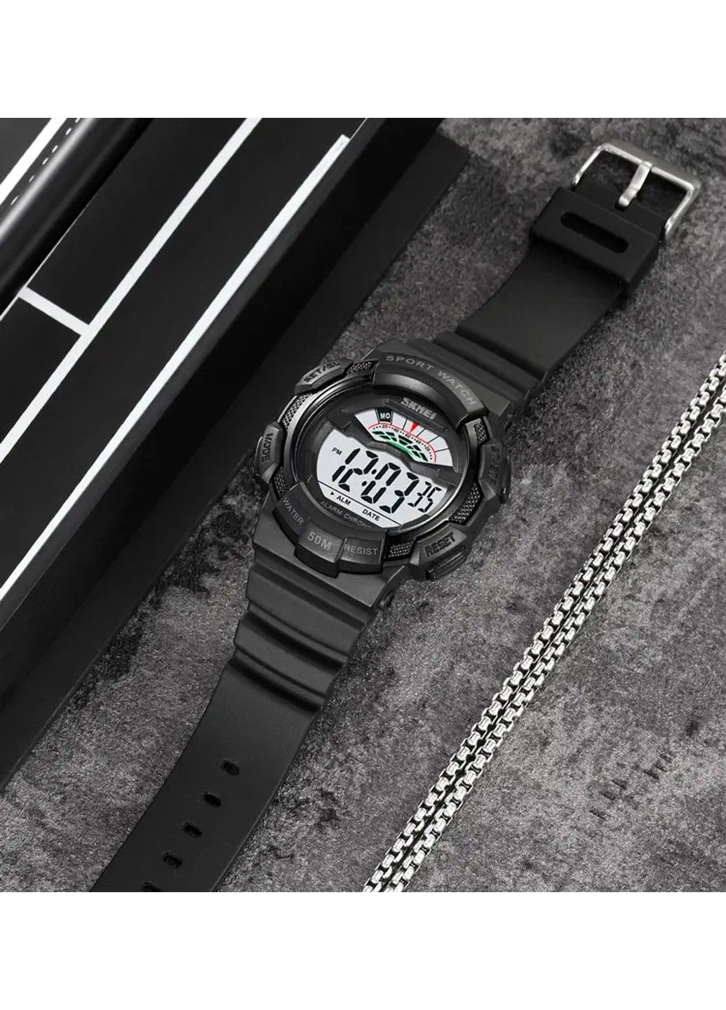 Чоловічий спортивний годинник 2153 (Чорний з білим циферблатом) Skmei (314484111)