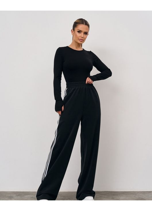 Широкие брюки с лампасами из утепленной эластики. ISSA PLUS (363853634)