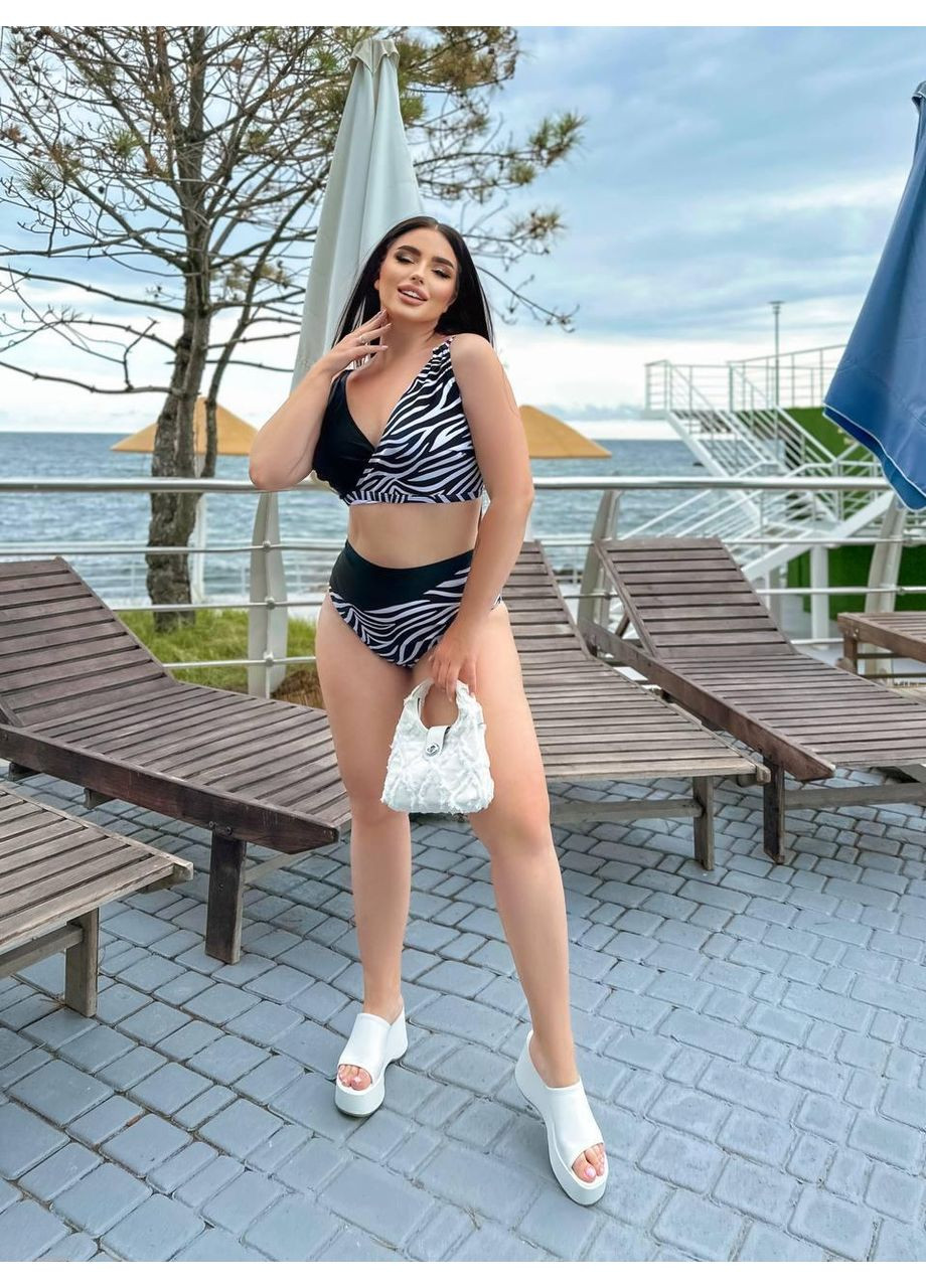 Черный летний женский купальник плюс сайз черно-белый зебра с топом на запах / женский купальник раздельный большие размеры зебровой принт No Brand