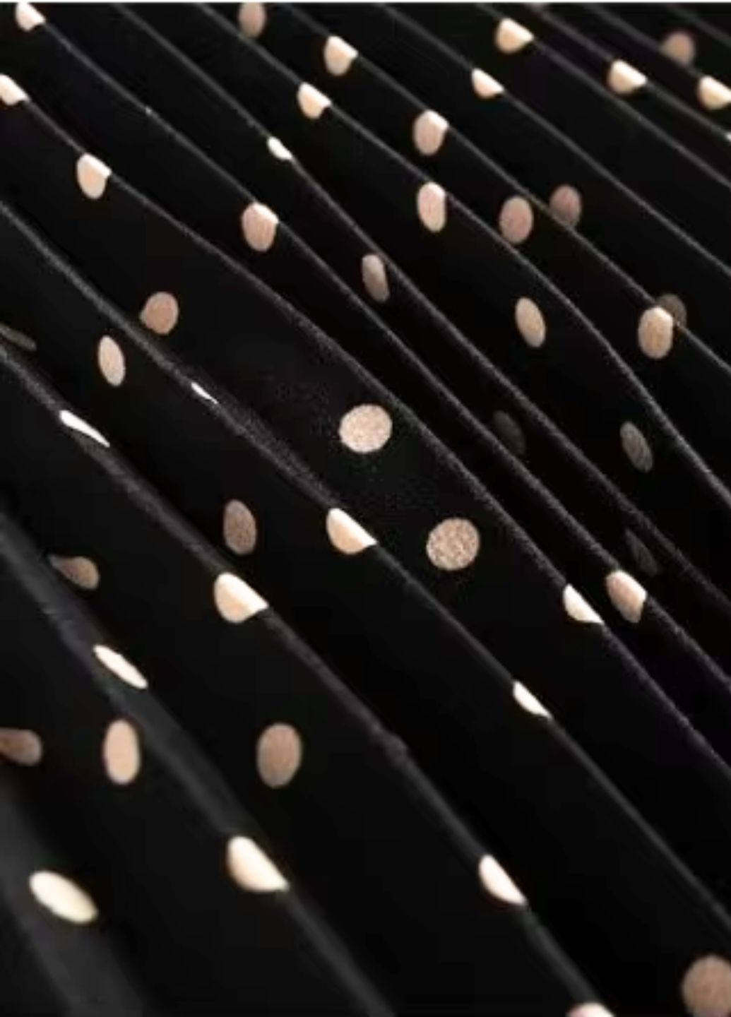 Спідниця жіноча міді пліссе на резинці в білий горошок No Brand (330034212)