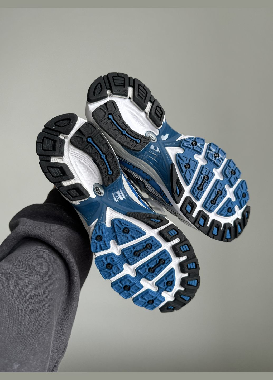 Серые демисезонные кроссовки мужские new balance 740 grey blue | нью беланс 740 серые синие No Brand