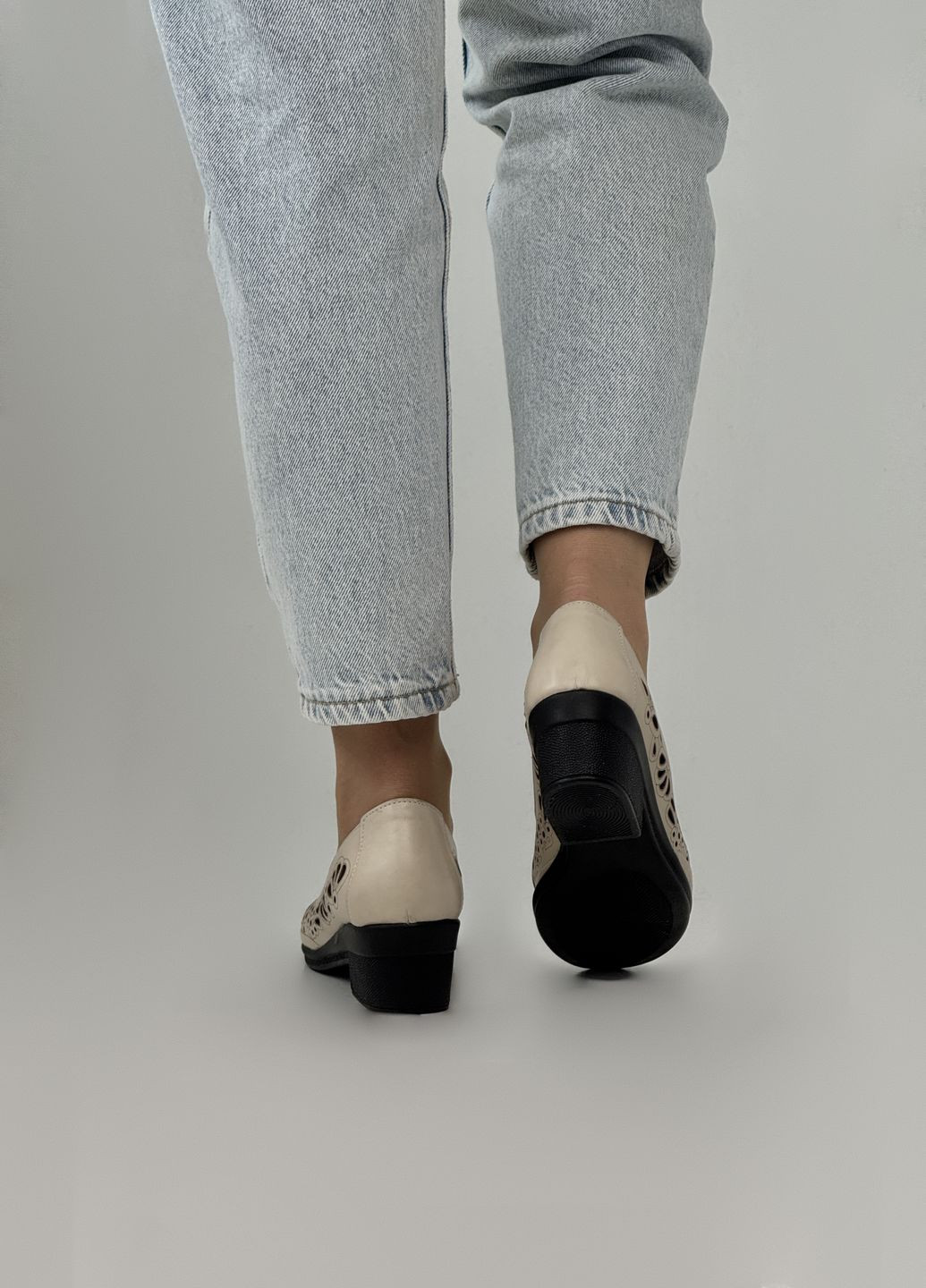 Sherlock Soon Туфлі жіночі шкіряні на повну ніжку світло-бежевий з натуральна шкіра, туреччина — демісезон (335718199)