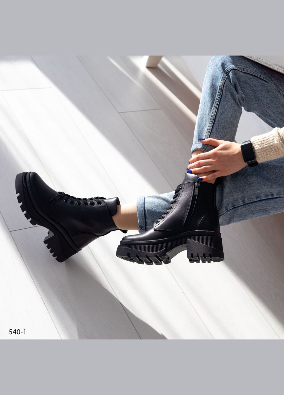 Комбинированные демисезонные женские кожаные ботинки No Brand