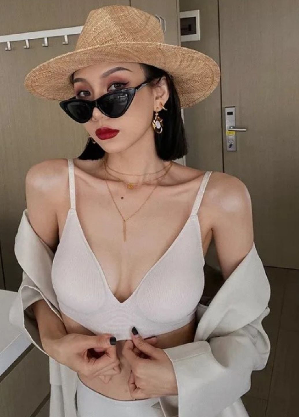 Бежевый бралетт женский формованный бюстгальтер в рубчике light infinite comfort (1856-70-01) Finetoo без косточек вискоза