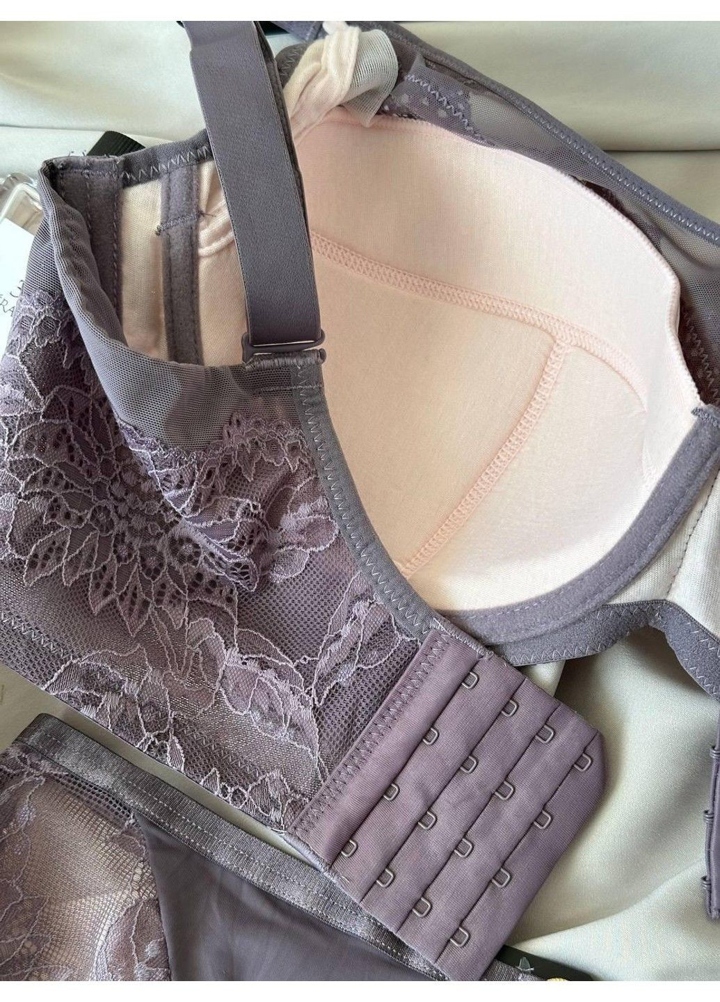 Фиолетовый комплект бюстгальтер + трусики слипы 2335 фиолетовый Weiyesi