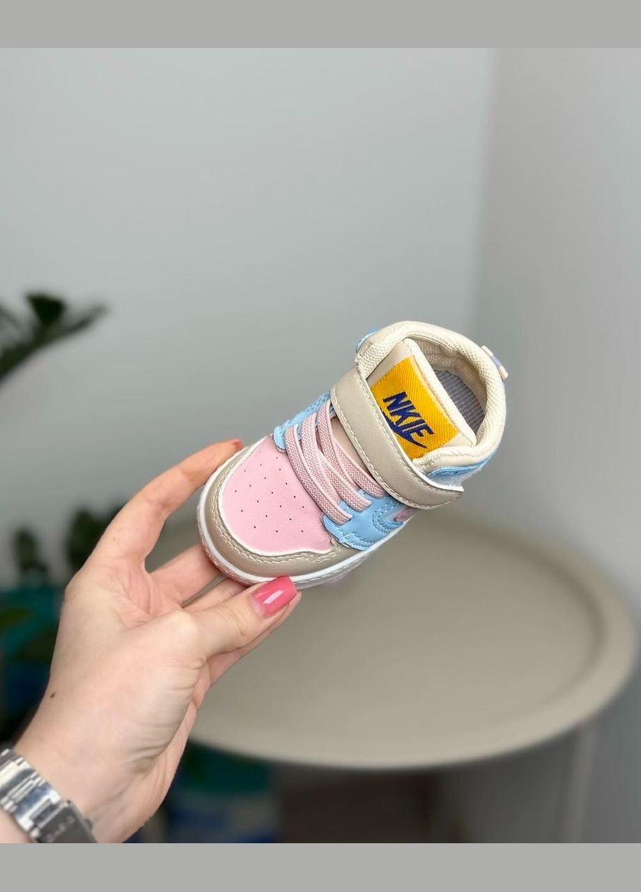 Рожеві всесезонні дитячі кросівки рожеві 1264 No Brand