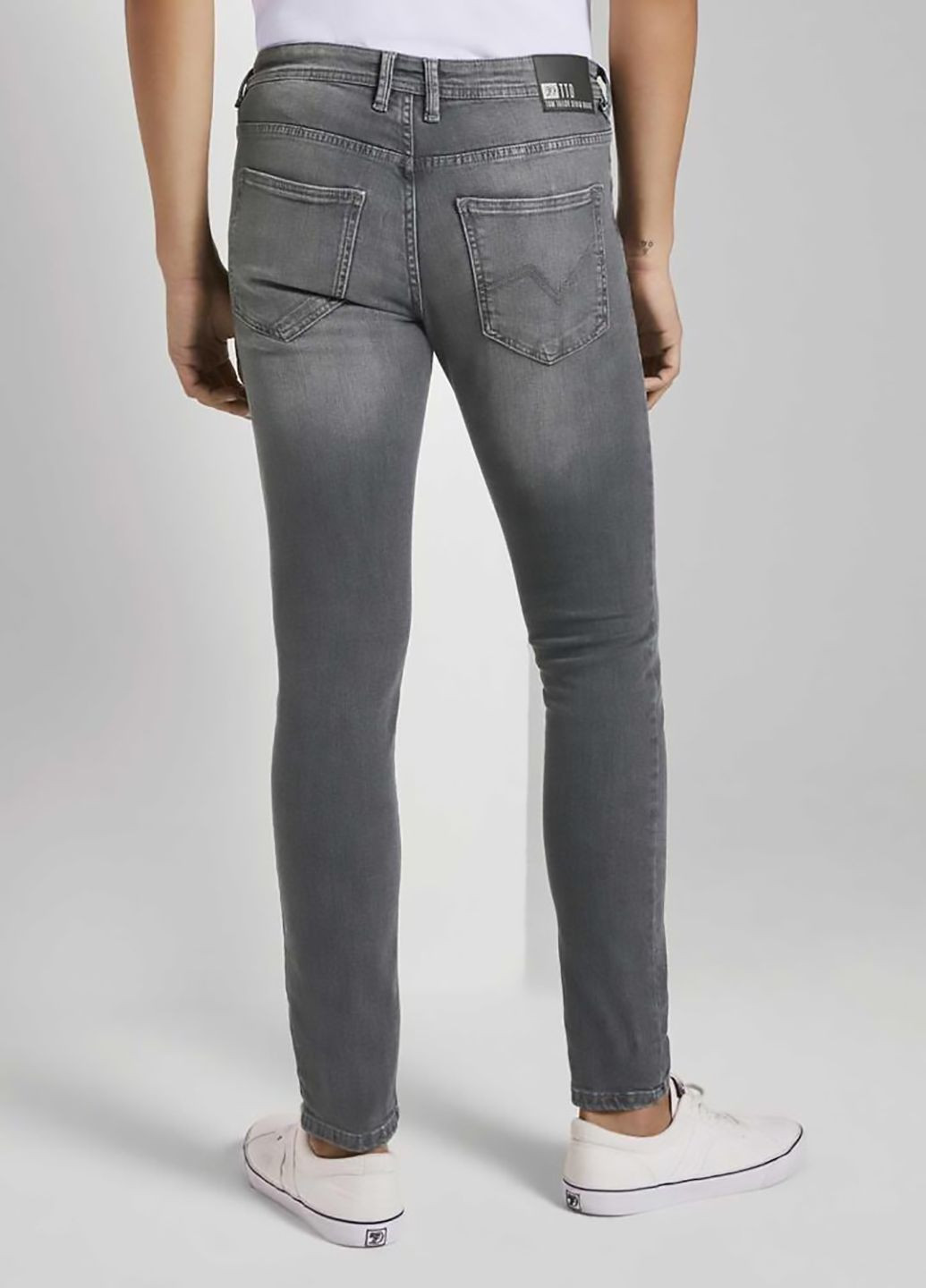 Серые демисезонные джинсы Tom Tailor