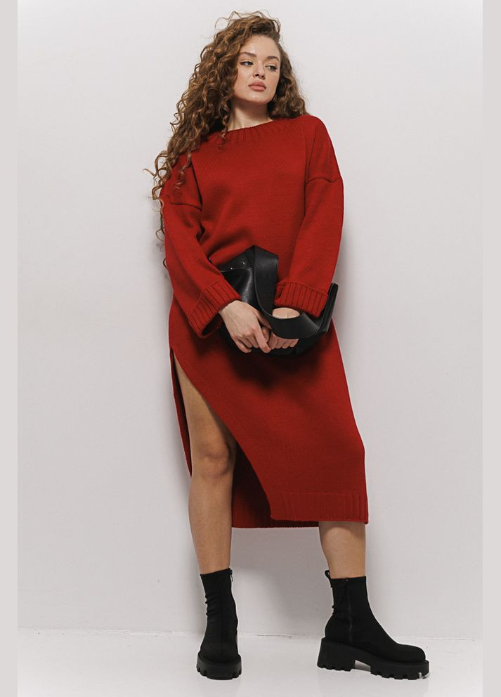 Червона в'язане плаття міді молочне з високим розрізом збоку Arjen