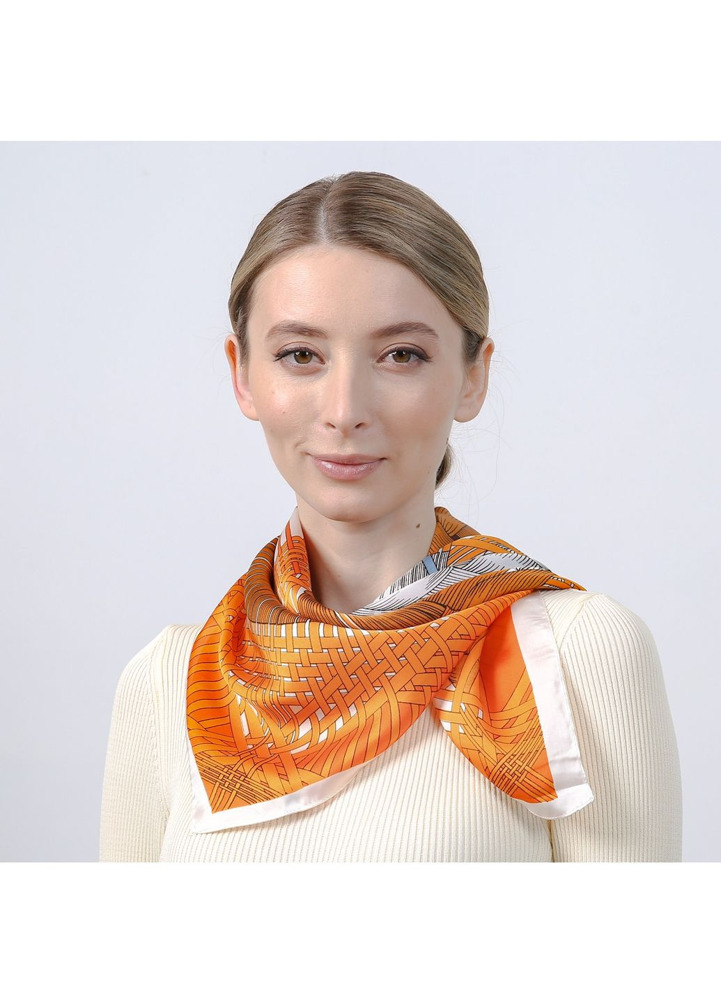 Хустка жіноча з принтом атлас різнокольорова КРЕМОНА LuckyLOOK 747-791 (324741780)