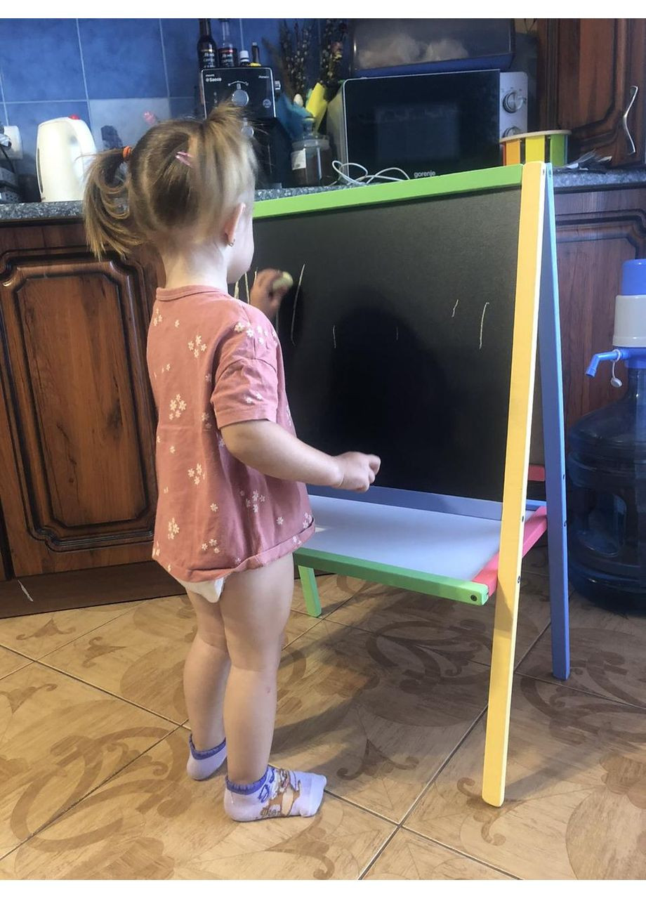 Мольберт дитячий двосторонній різнокольоровий не магнітний, дошка для малювання крейдою та крейдяними маркерами з двох сторін. Масяня (361259051)