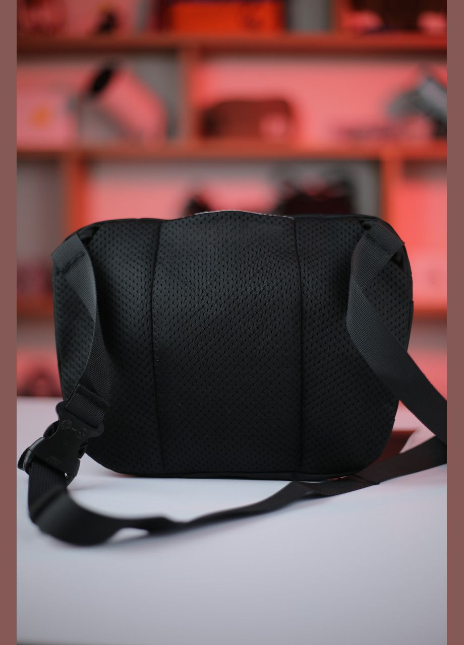 Сумка на плече чоловіча / сумка через плече жіноча / мессенджер (IF-00000035) No Brand (370162774)