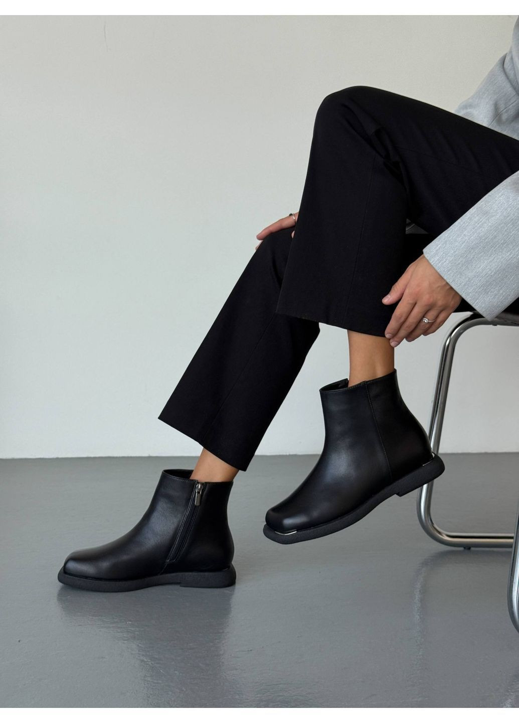 Осенние демисезонные кожаные ботинки Helen