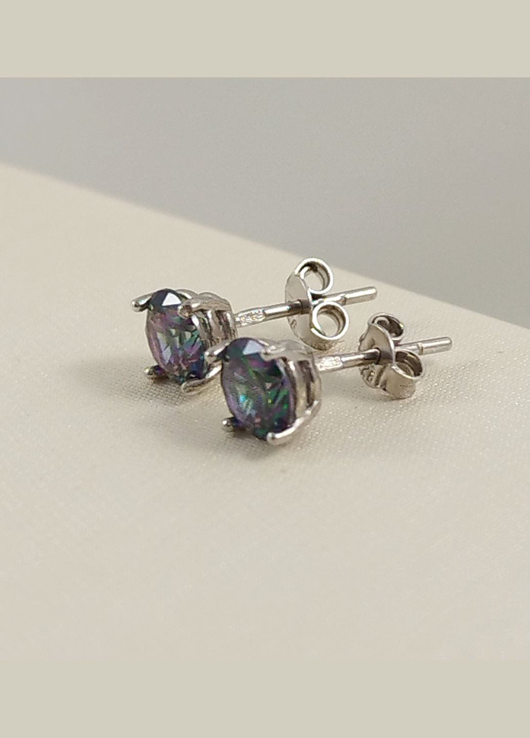 Серьги-пусеты серебряные с мистик топазом С013-мт No Brand Сережки (328082565)