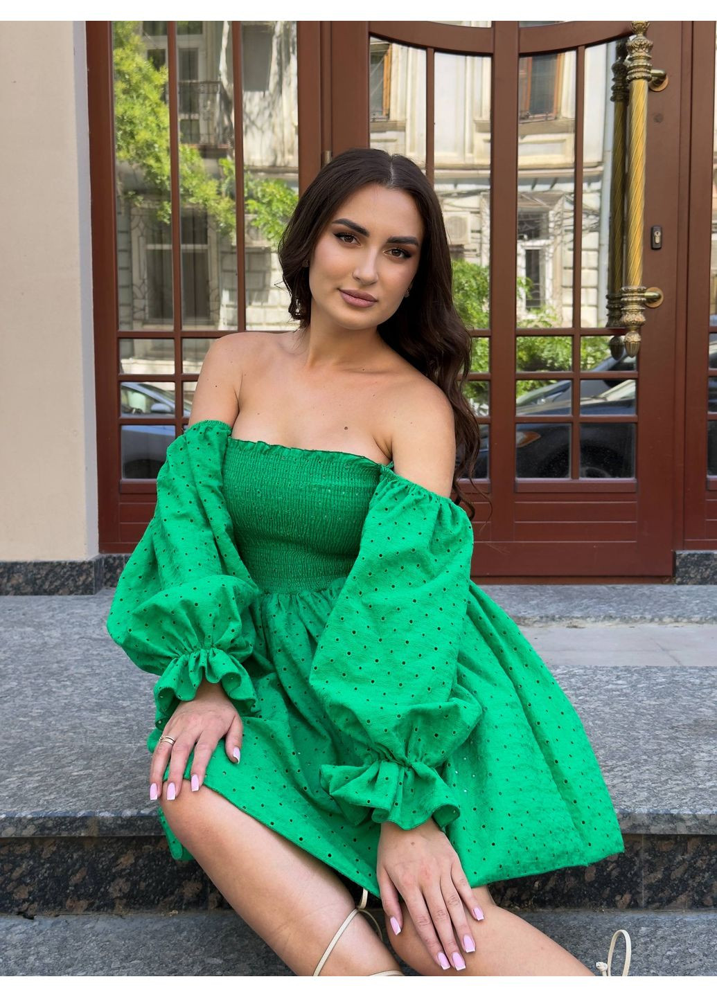 Зелена кежуал жіноча літня сукня з ніжної бавовняної тканини кльош Україна з квітковим принтом