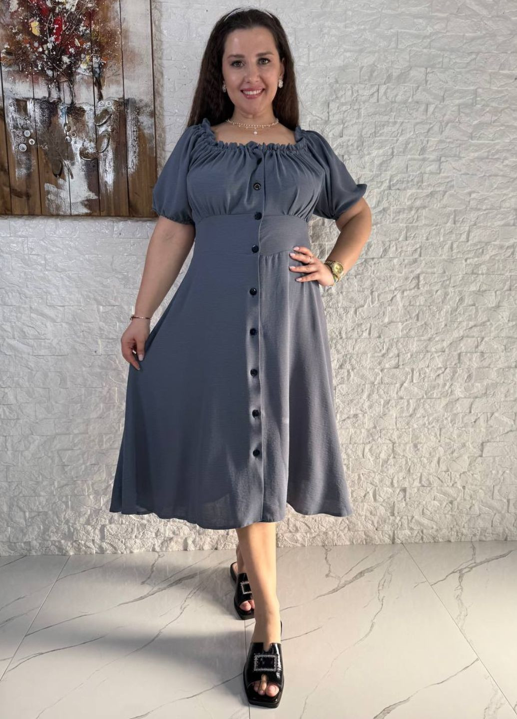 Сіра повсякденний вишукана легка літня повсякденна міді сукня на гудзиках з короткими рукавами ліхтарик Україна однотонна